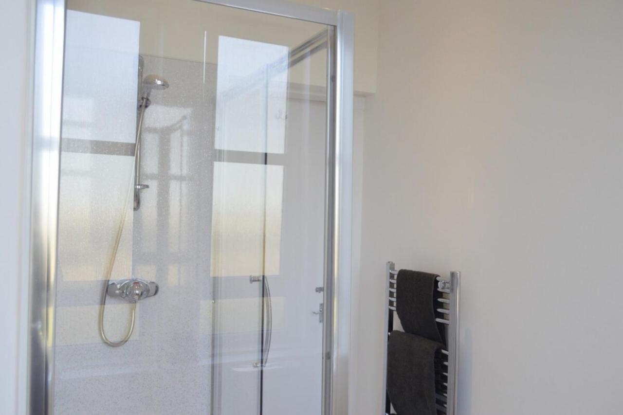 Modern 1 Bedroom Flat In The Heart Of Единбург Екстериор снимка