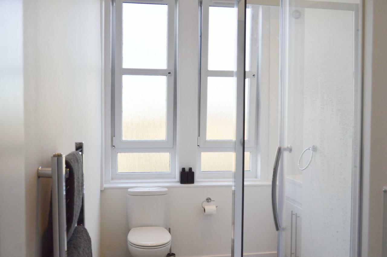 Modern 1 Bedroom Flat In The Heart Of Единбург Екстериор снимка
